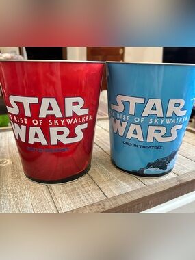 Star Wars The Rise of Skywalker Popcorn Tin set